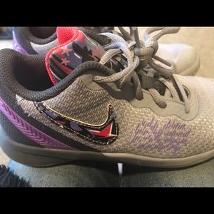 Girls basketball sneakers